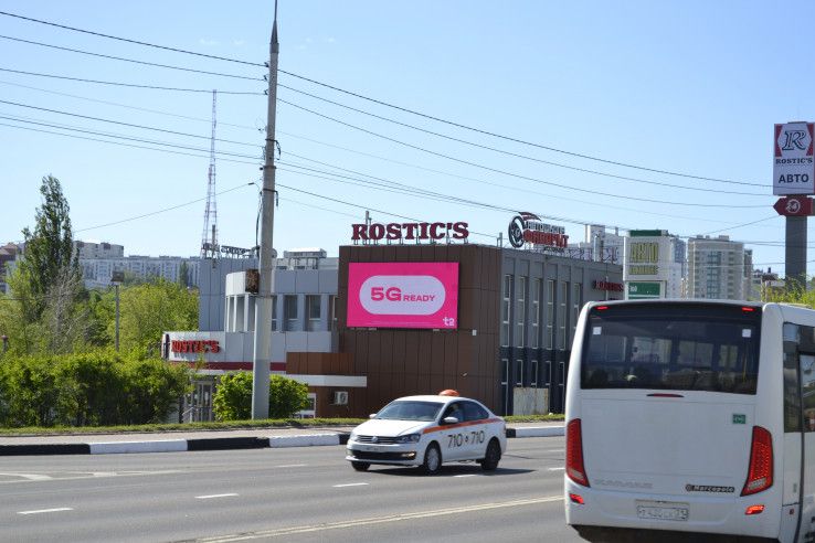 Медиафасад на Хмельницкого